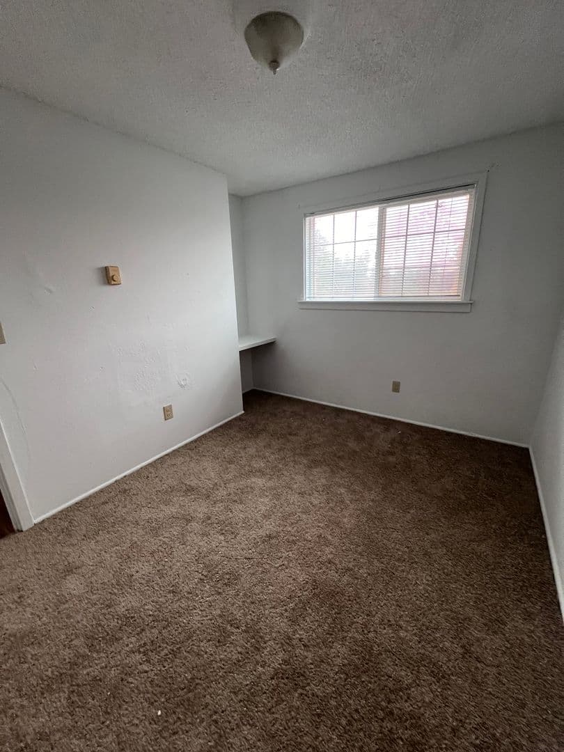Albany Apartment: 510 34th Avenue SE