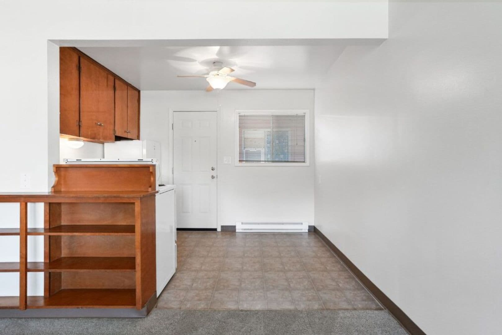 Salem Apartment: 1869 Broadway St NE
