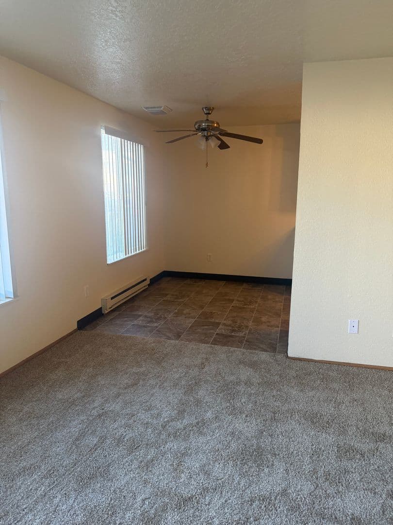 Salem Apartment: 4209 Satter Place NE
