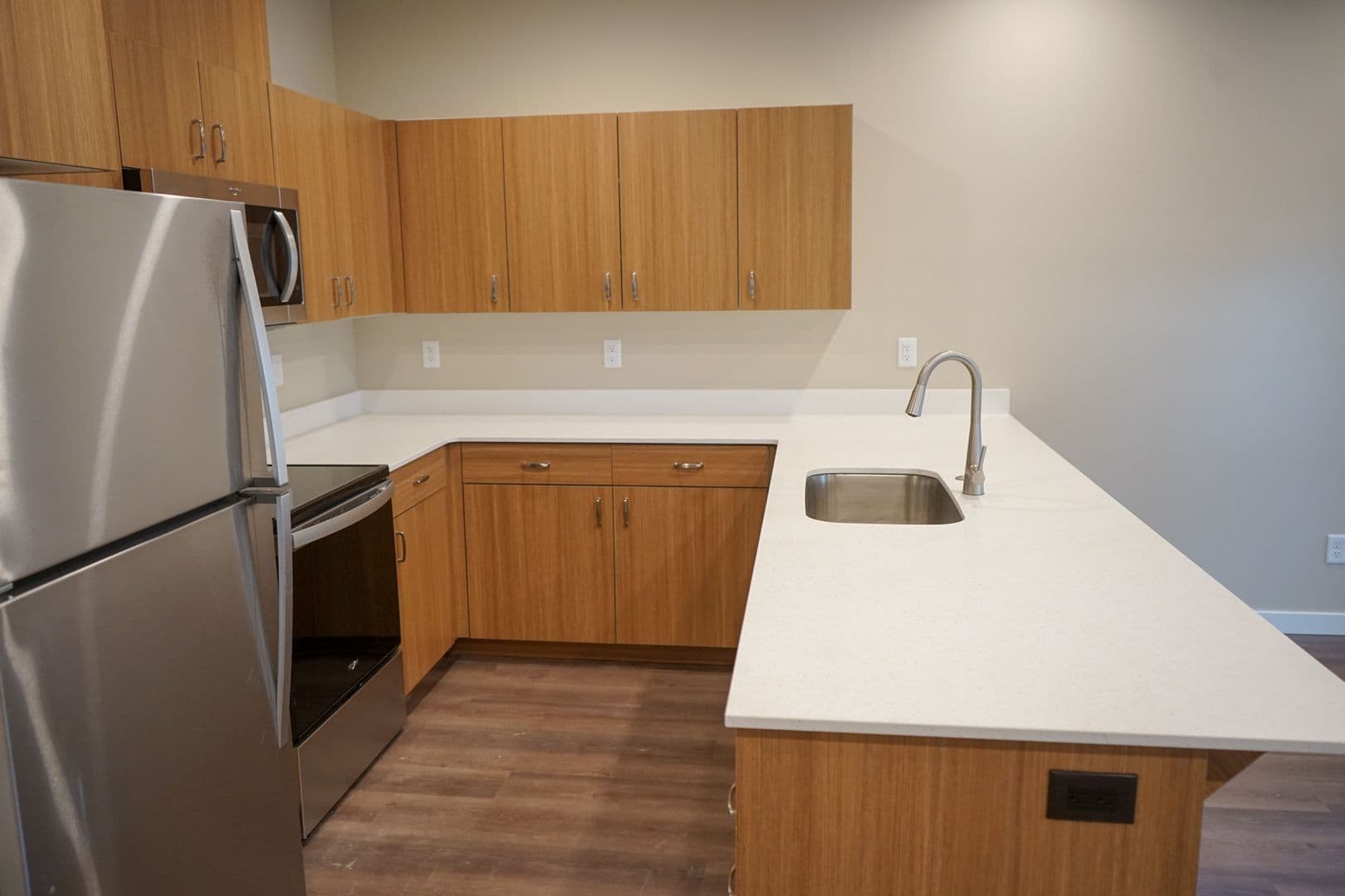 Salem Apartment: 4624 Lancaster Dr NE