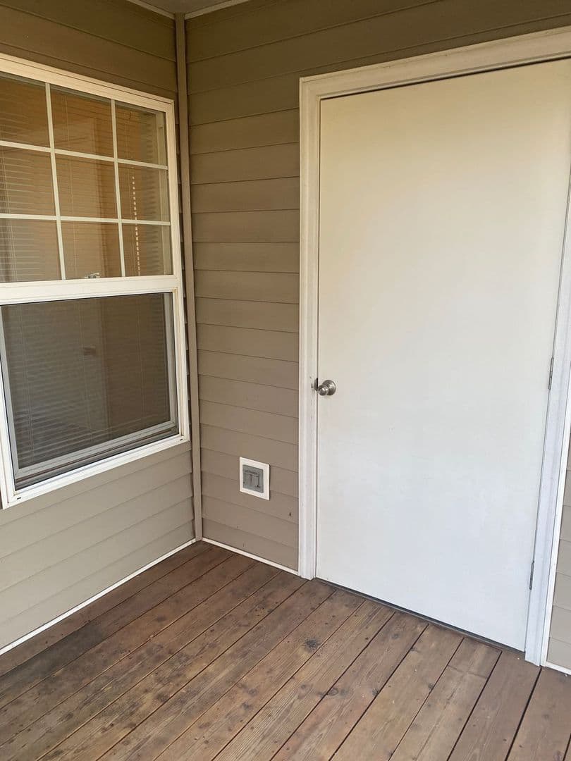 Albany Apartment: 3320 Jackson Street SE