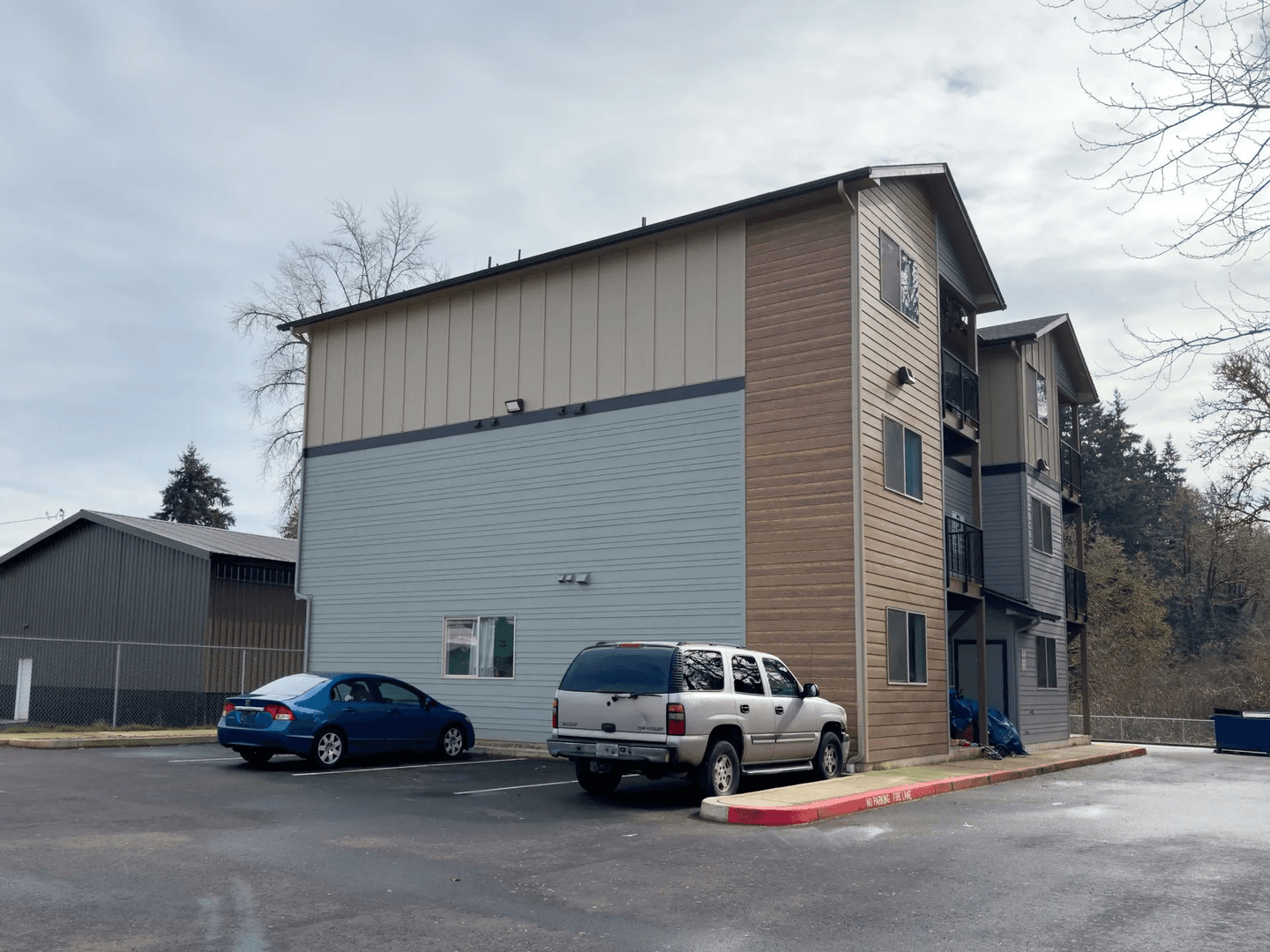 Sweet Home Apartment: 987 Long St