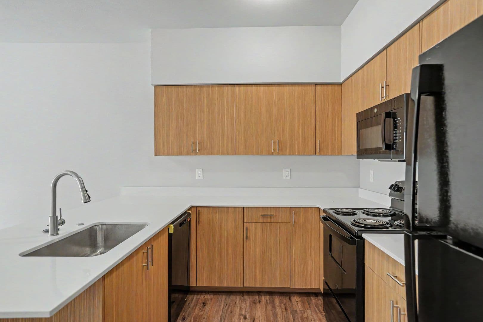Salem Apartment: 1320 Mildred Lane SE