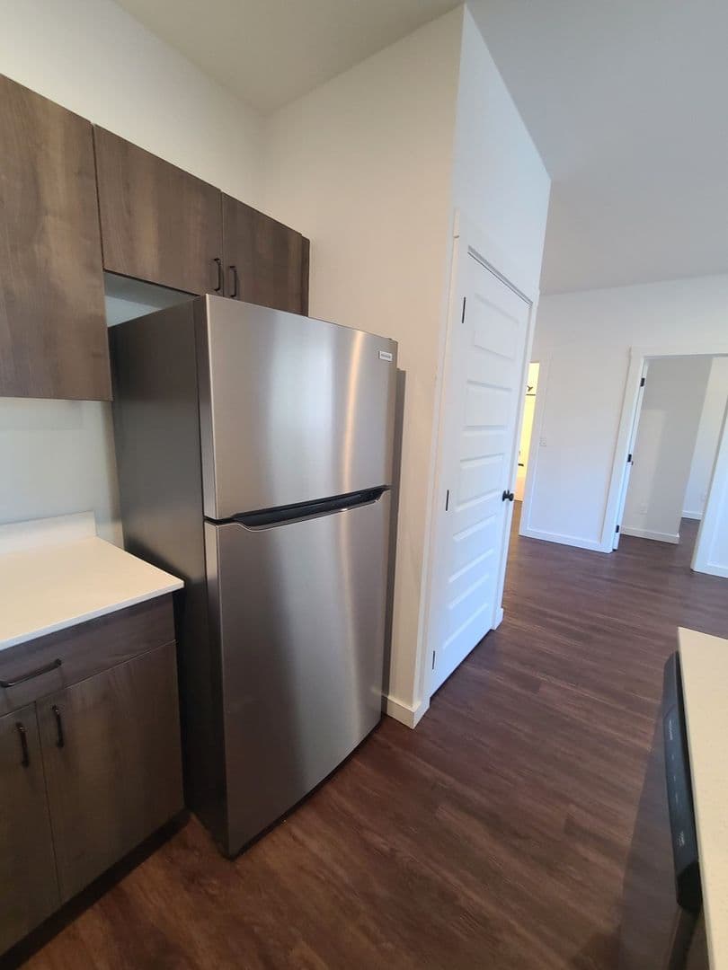 Sweet Home Apartment: 987 Long St