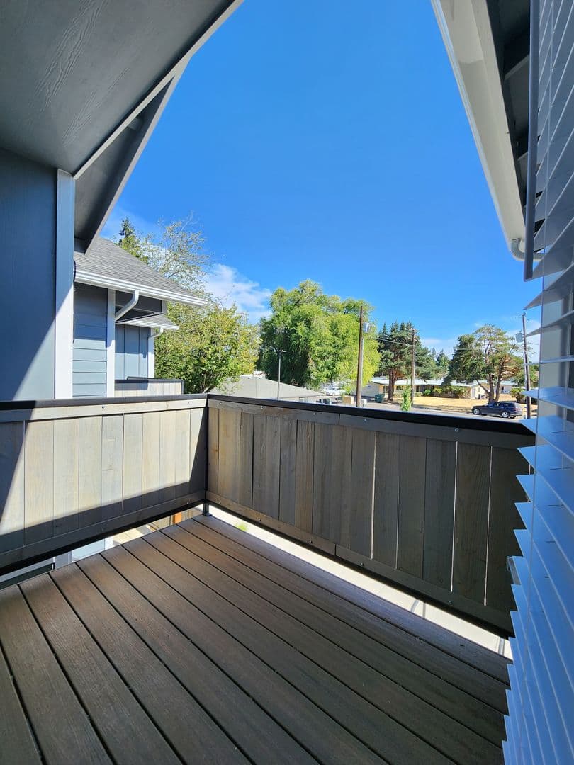 Keizer Apartment: 1065 Clearview Ave NE