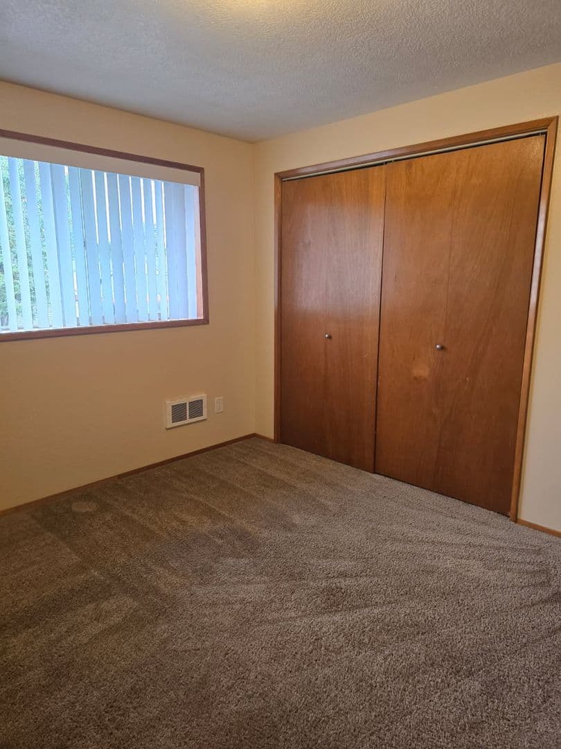 Albany Apartment: 1440 Geary Circle SE