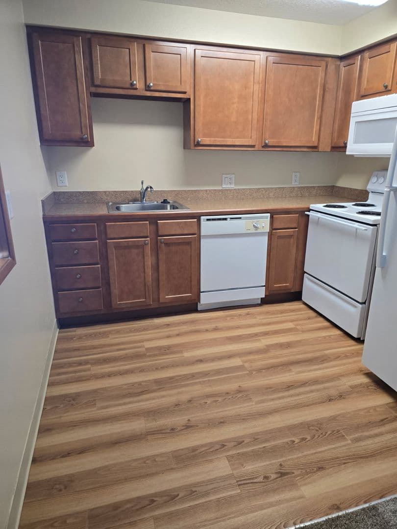 Albany Apartment: 1440 Geary Circle SE