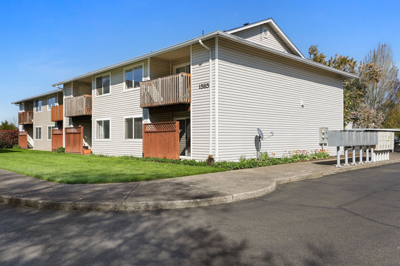Albany Apartment: 1515 Waverly Dr SE