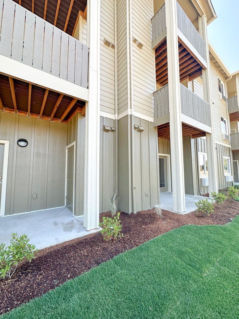 Salem Apartment: 4624 Lancaster Dr NE