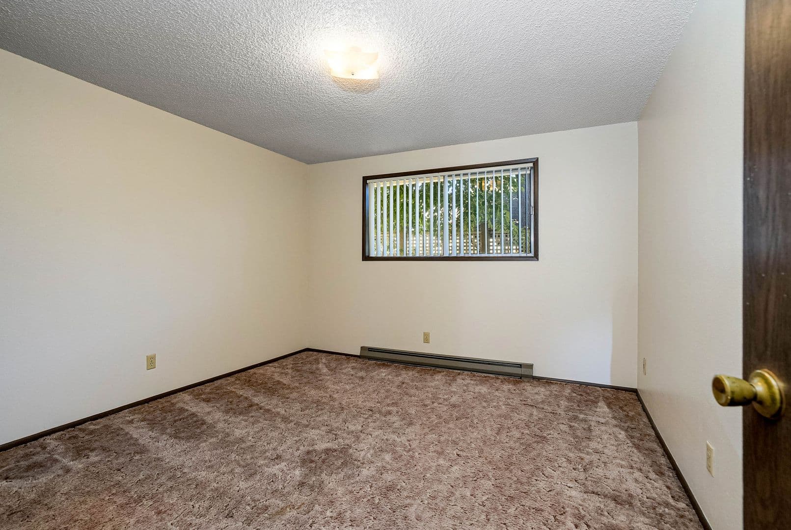 Salem Apartment: 3811 Lancaster Dr NE