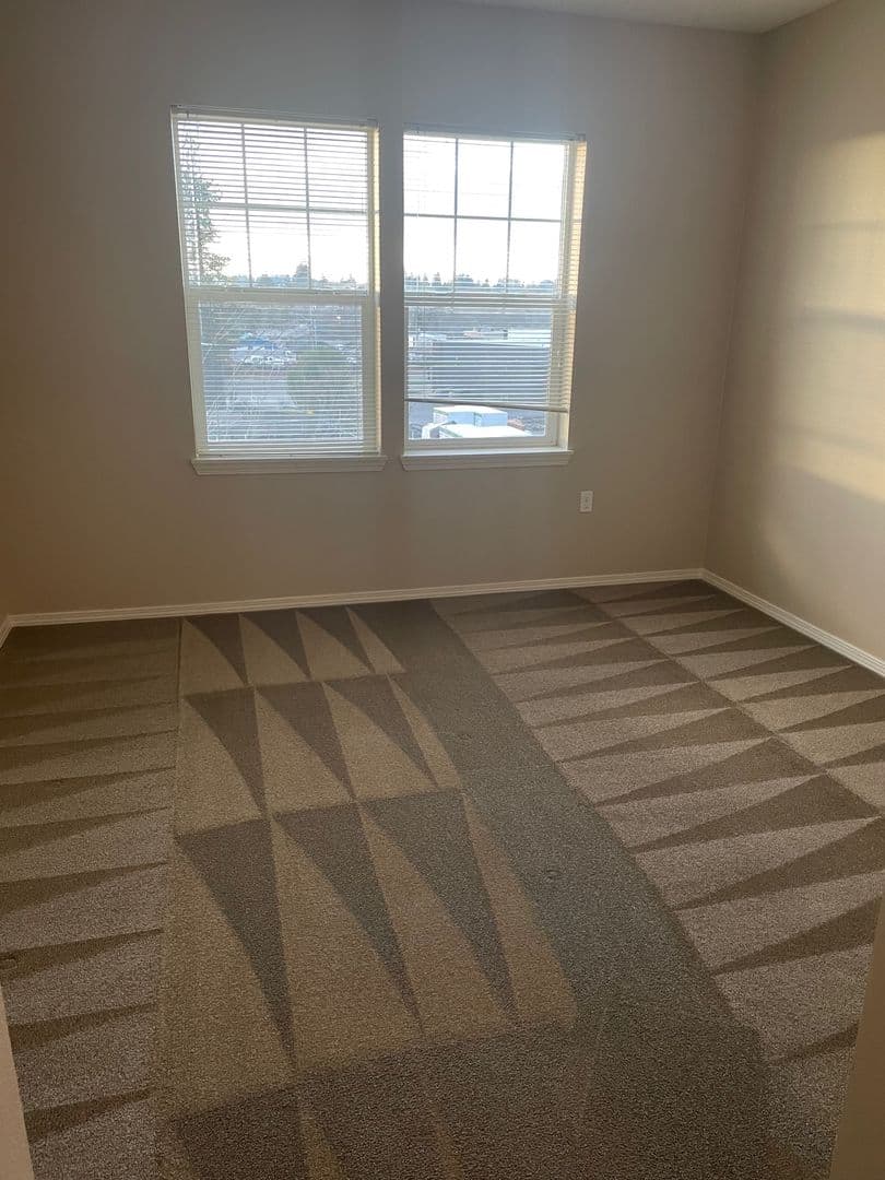 Salem Apartment: 1668 Baxter Rd SE, #100