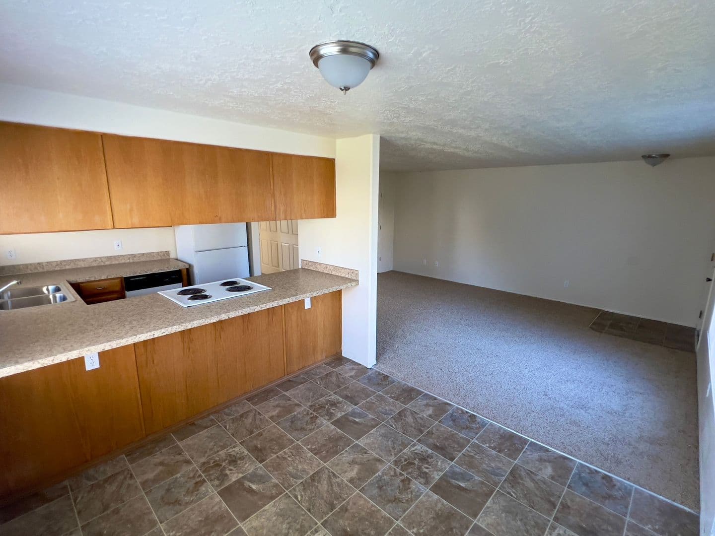 Lebanon Apartment: 1603 S 9th Street