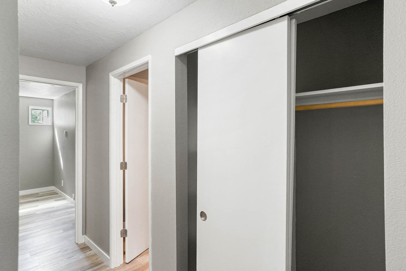Salem Apartment: 2500 Lancaster Drive NE