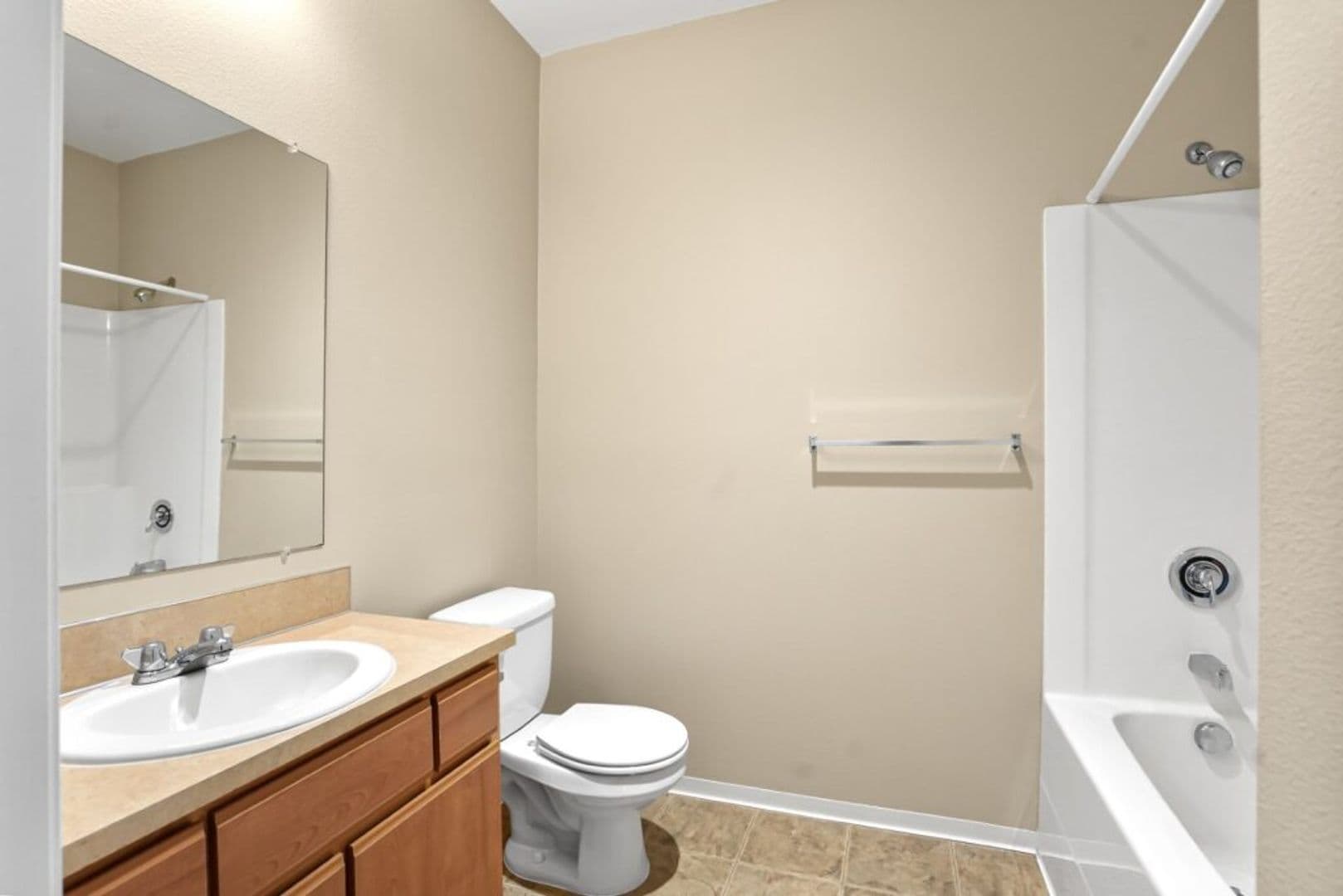 Salem Apartment: 1668 Baxter Rd SE, #100