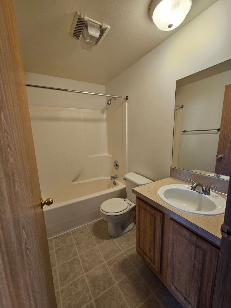 Albany Townhome: 3511 25th Court SE