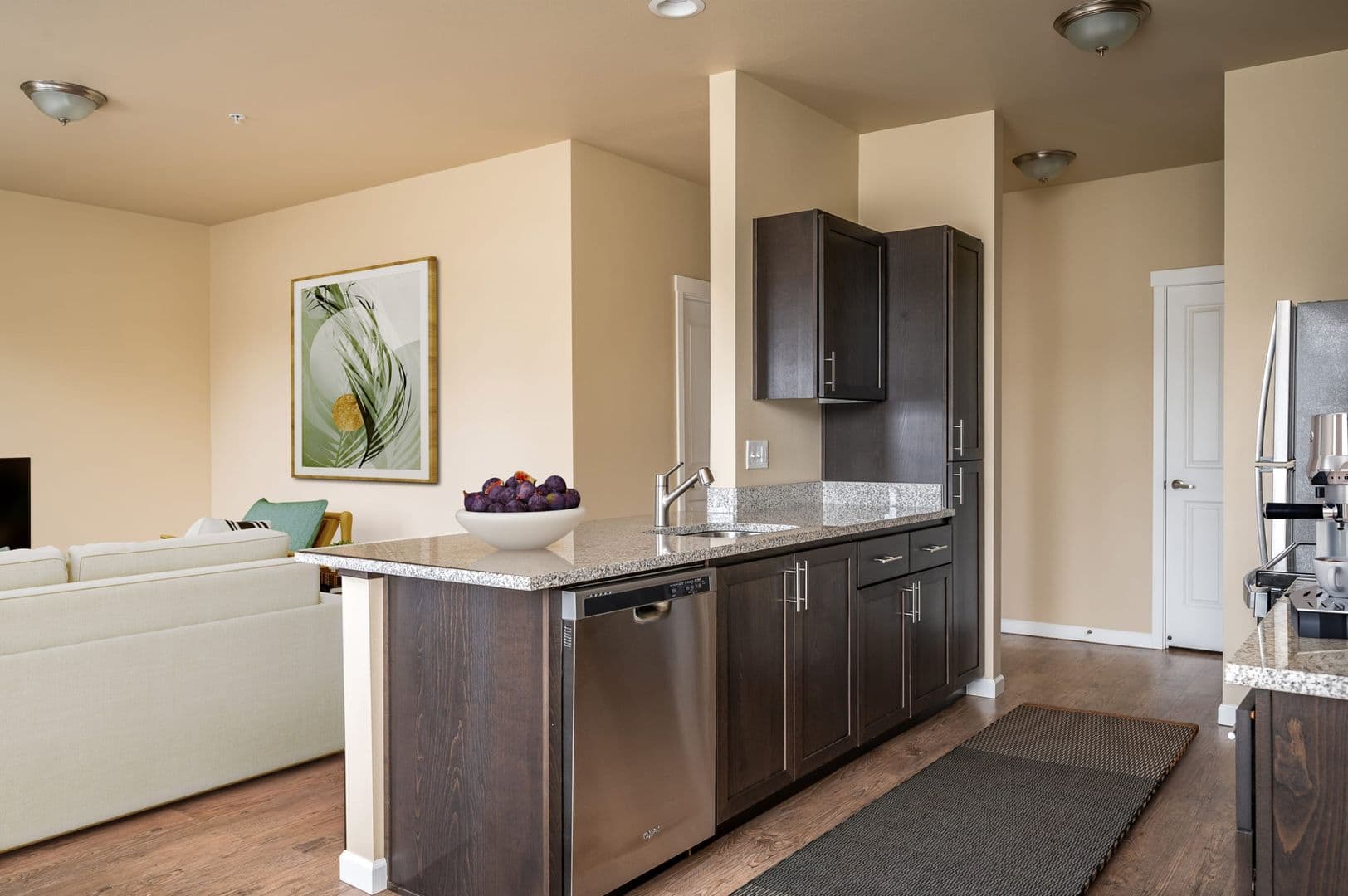 Salem Apartment: 3220 Lansing Avenue NE