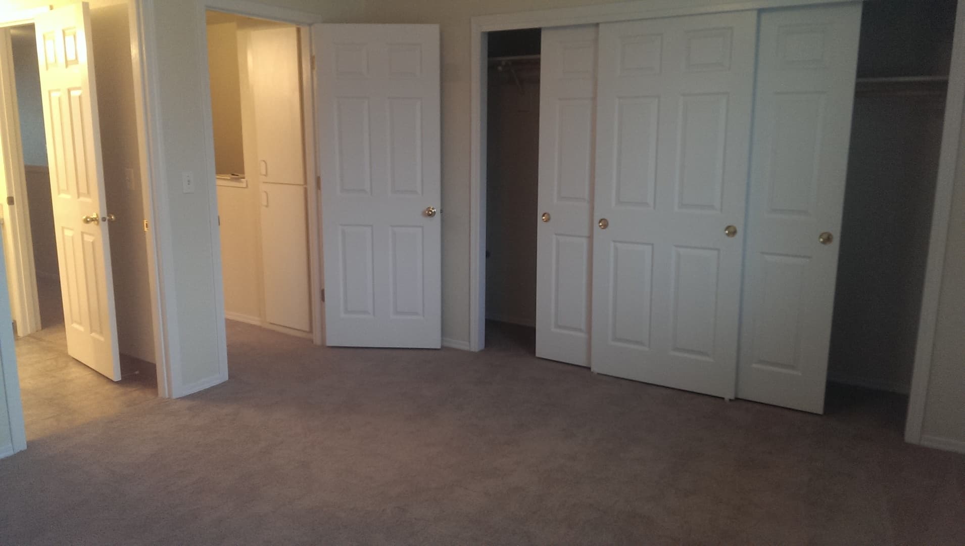 Salem Apartment: 1380 Seattle Slew Drive SE