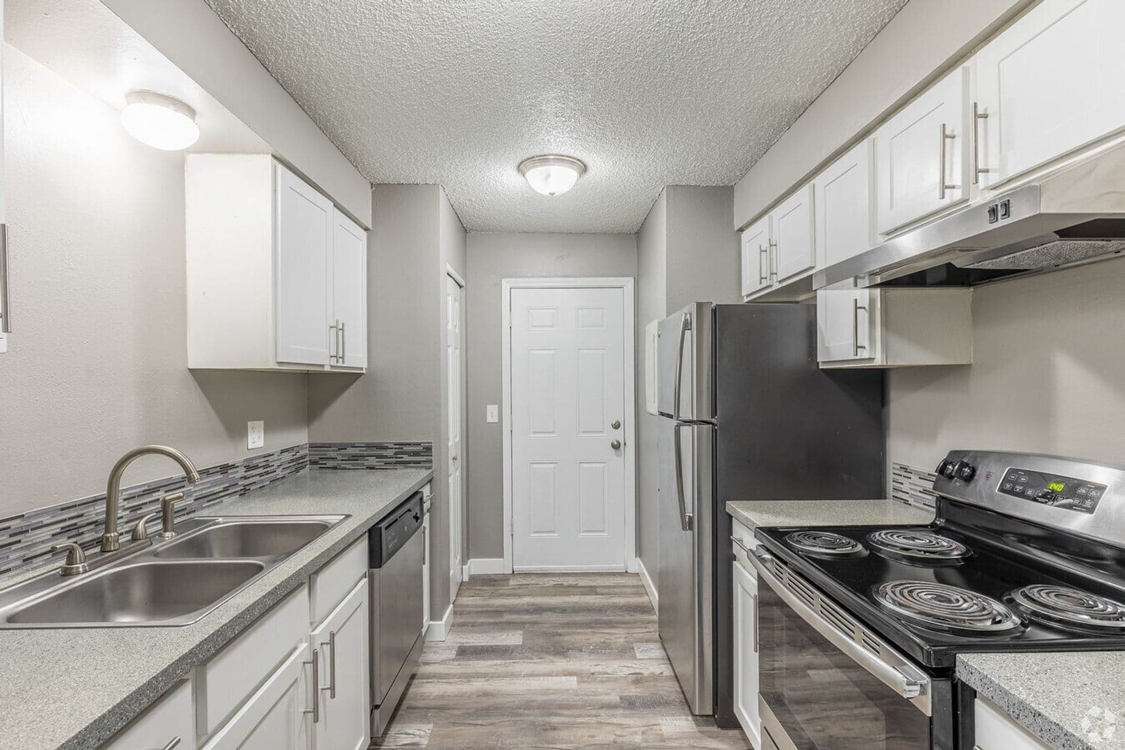 Salem Apartment: 2500 Lancaster Drive NE