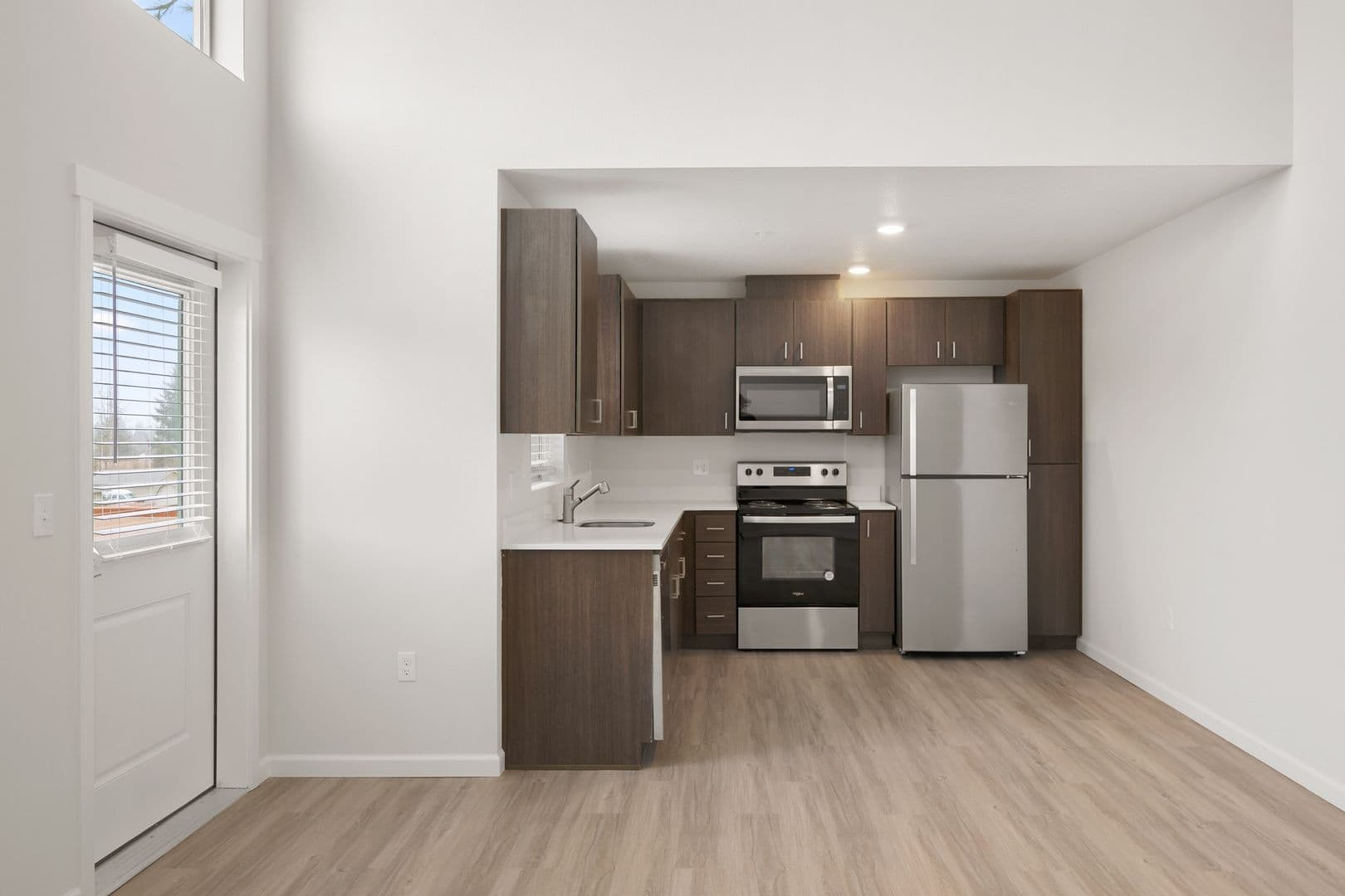 Salem Apartment: 4433 Mahrt Ave SE