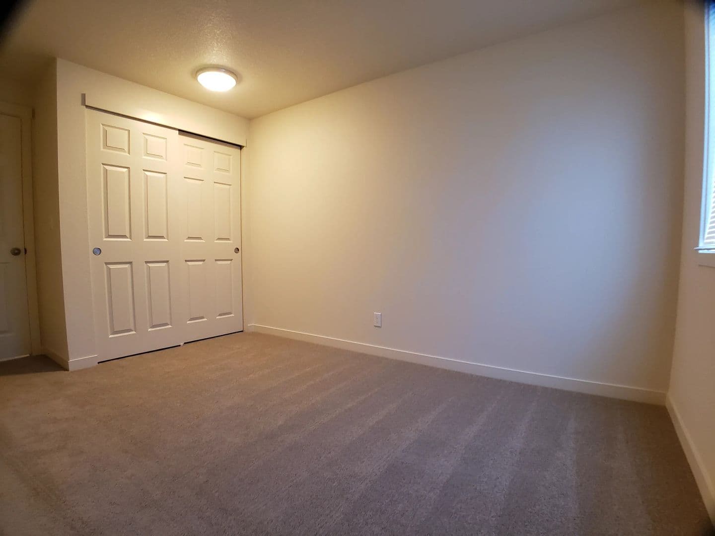 Salem Apartment: 4001 Satter Drive NE