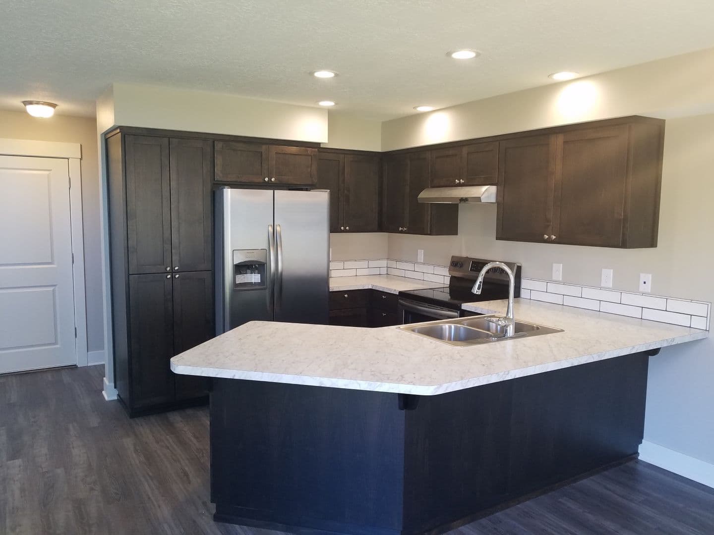 Stayton Apartment: 795 Rabbit Run