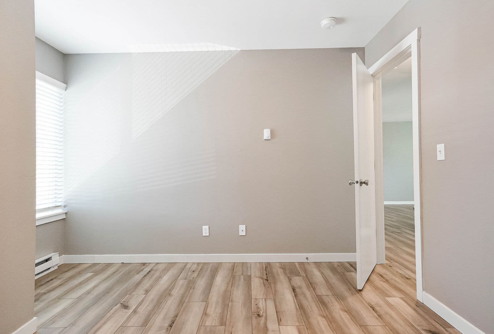 Salem Apartment: 2500 Lancaster Drive NE