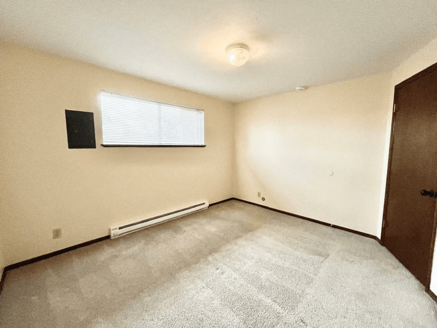 Salem Apartment: 1107 Hines Street SE