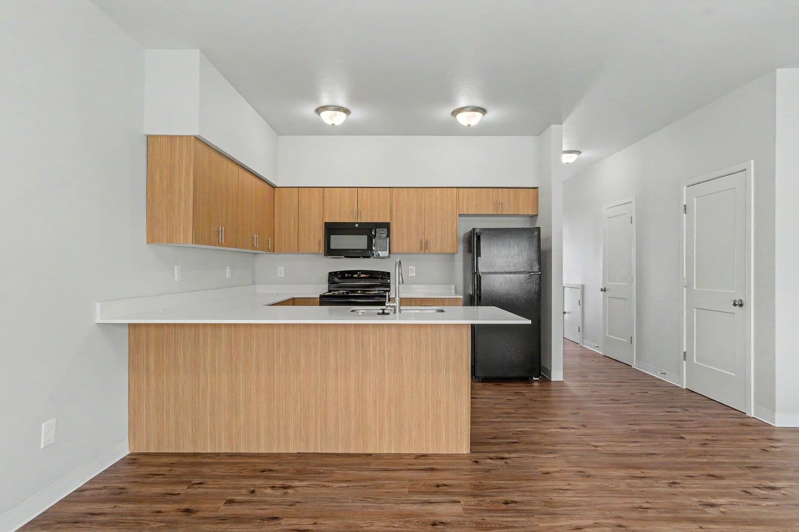 Salem Apartment: 1320 Mildred Lane SE