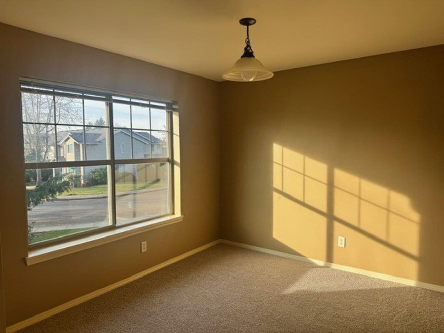 Salem Apartment: 4976 Turquoise Ave SE