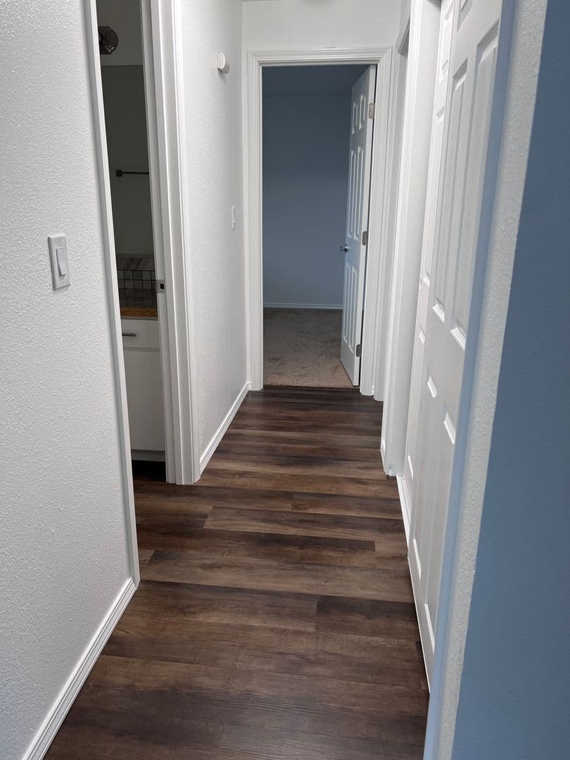 Salem Apartment: 3459 Hawthorne Ave NE