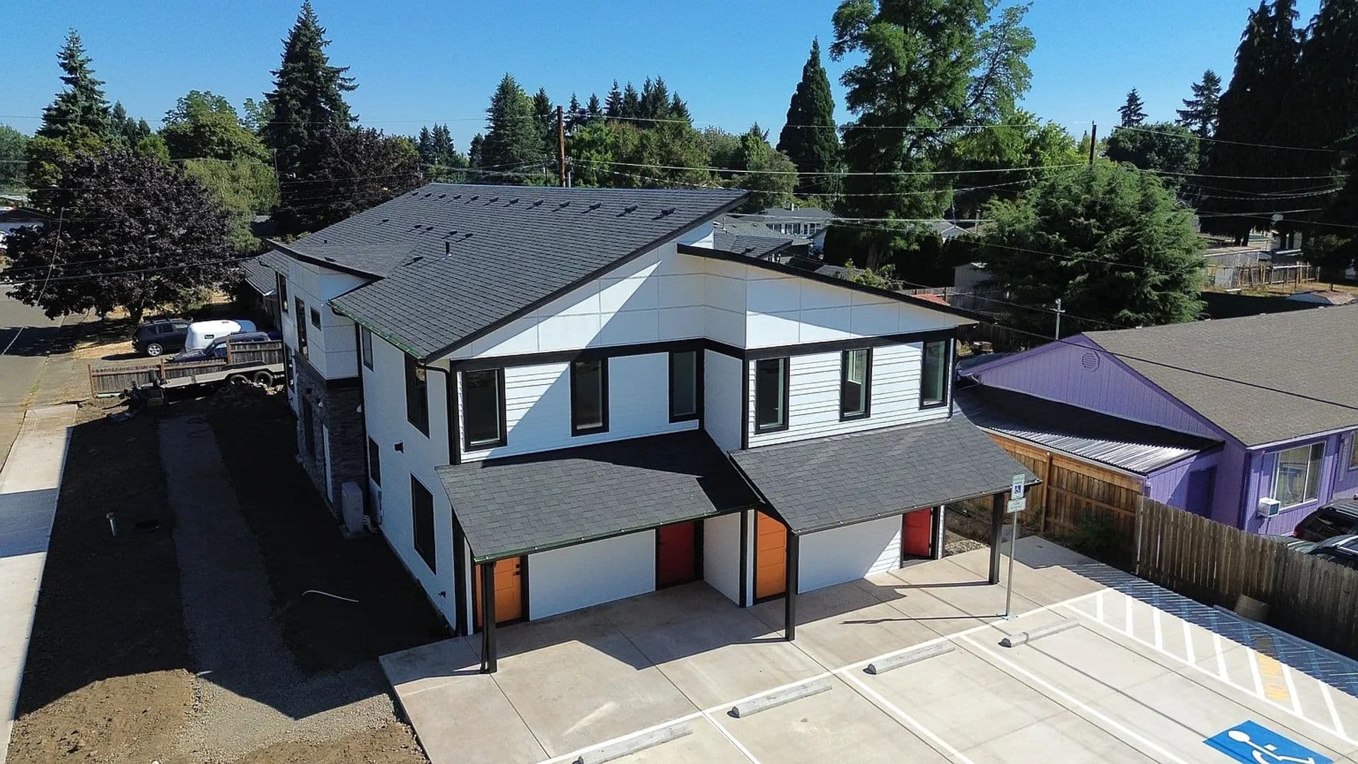 Keizer Apartment: 491 Marino Drive N