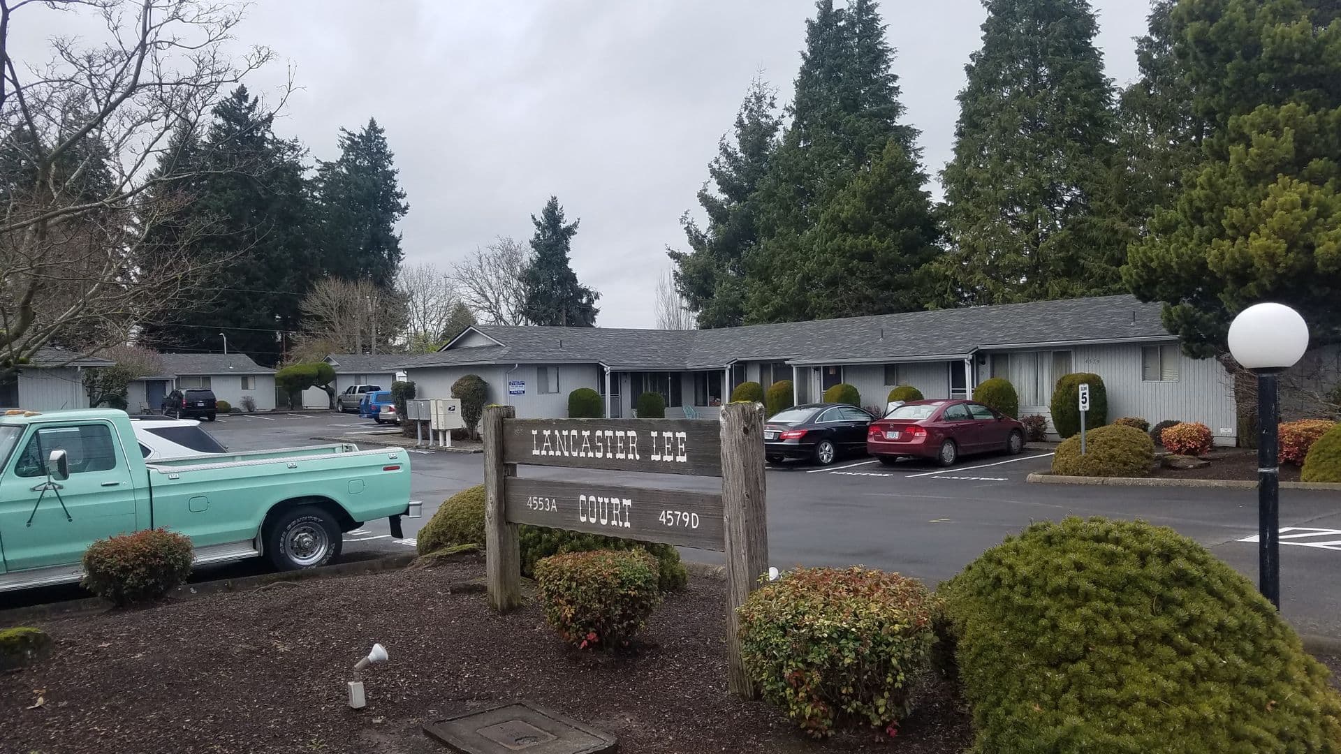 Salem Apartment: 4553 Lancaster Drive NE