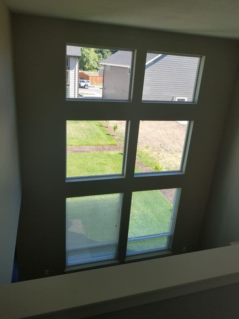 Stayton Apartment: 795 Rabbit Run