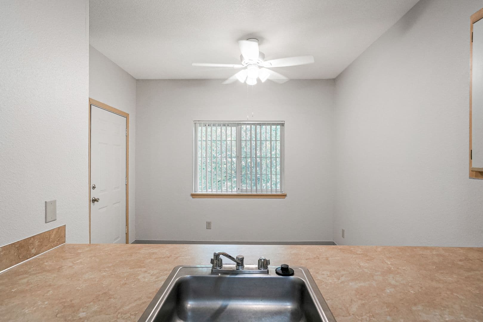 McMinnville Apartment: 2938 NE Evans St