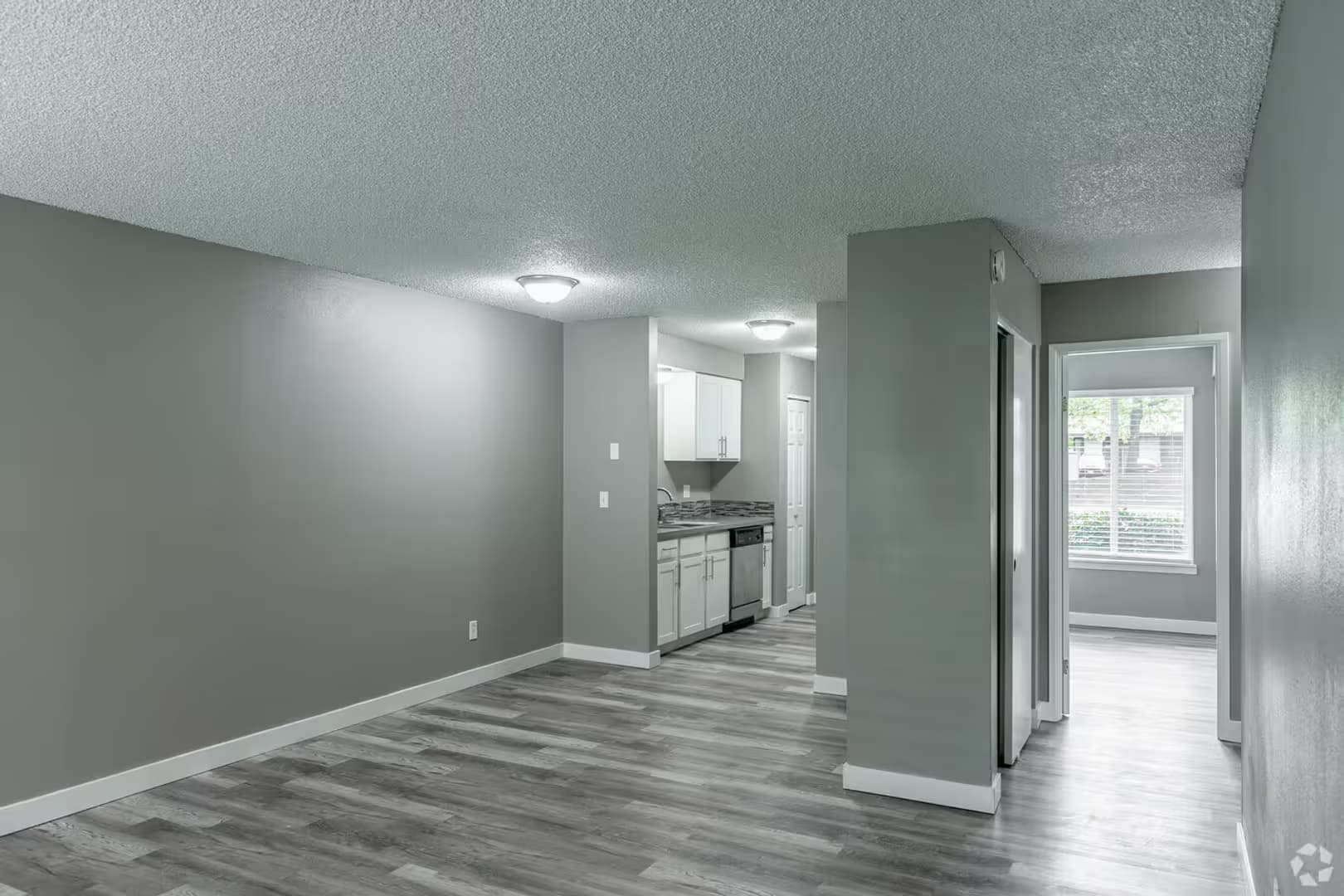 Salem Apartment: 2500 Lancaster Drive NE