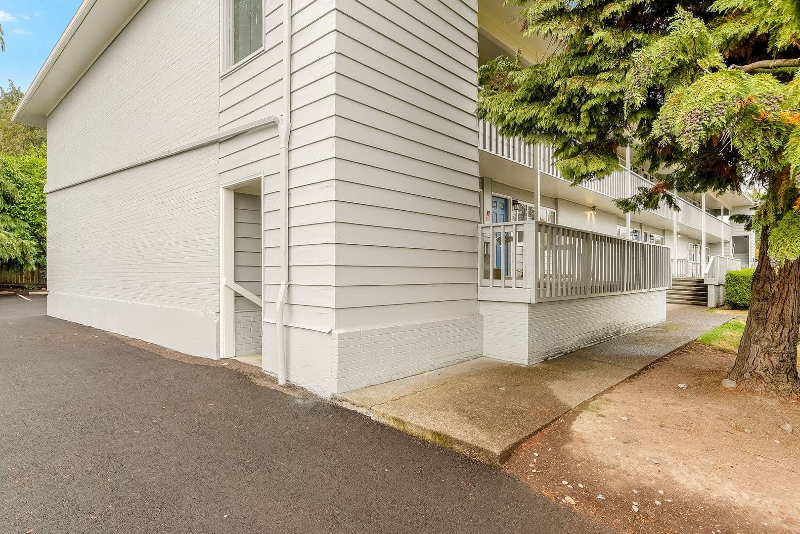 Corvallis Apartment: 1250 NW 29th Street