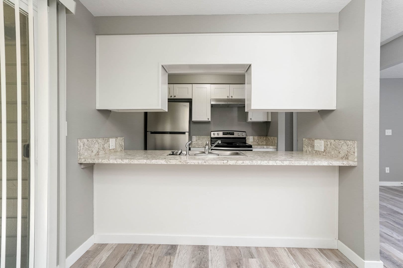 Salem Apartment: 2500 Lancaster Drive NE