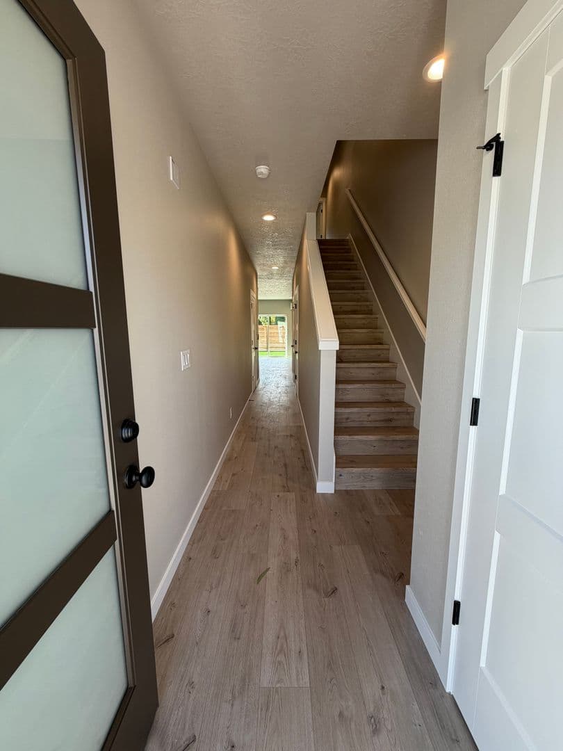 Keizer Apartment: 1125 Sally Lane NE