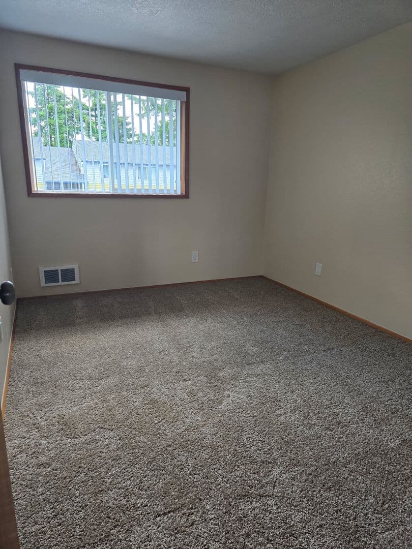 Albany Apartment: 1440 Geary Circle SE