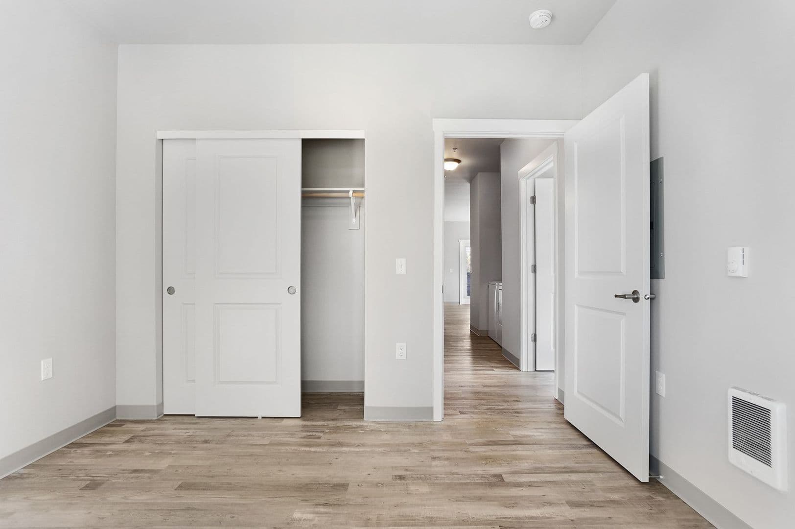Lebanon Apartment: 100 Vaughan Lane