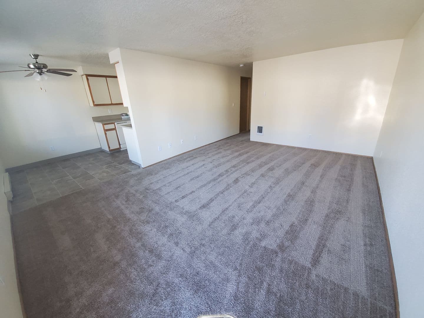 Salem Apartment: 4209 Satter Place NE