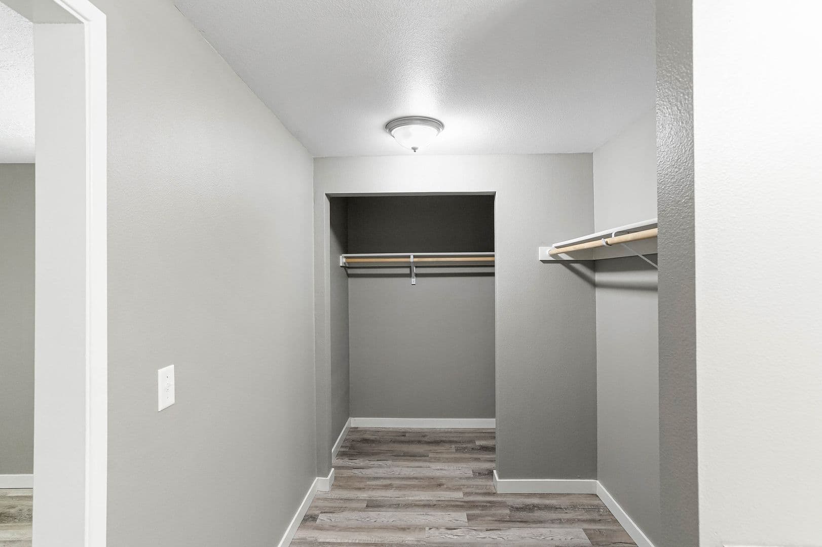 Salem Apartment: 2500 Lancaster Drive NE