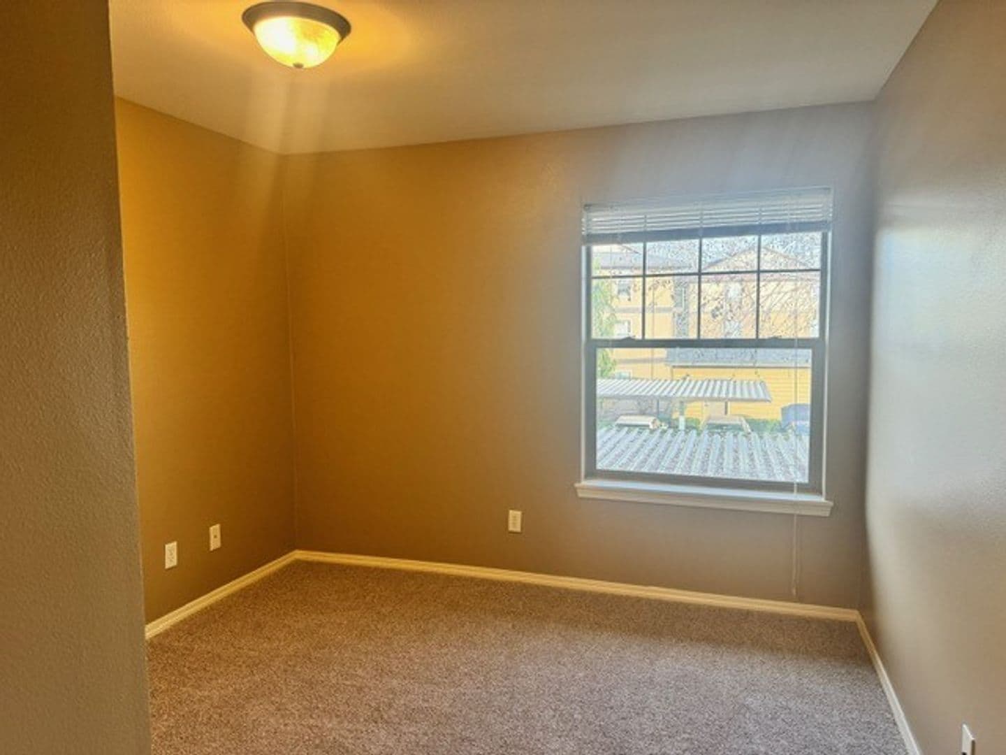 Salem Apartment: 4976 Turquoise Ave SE