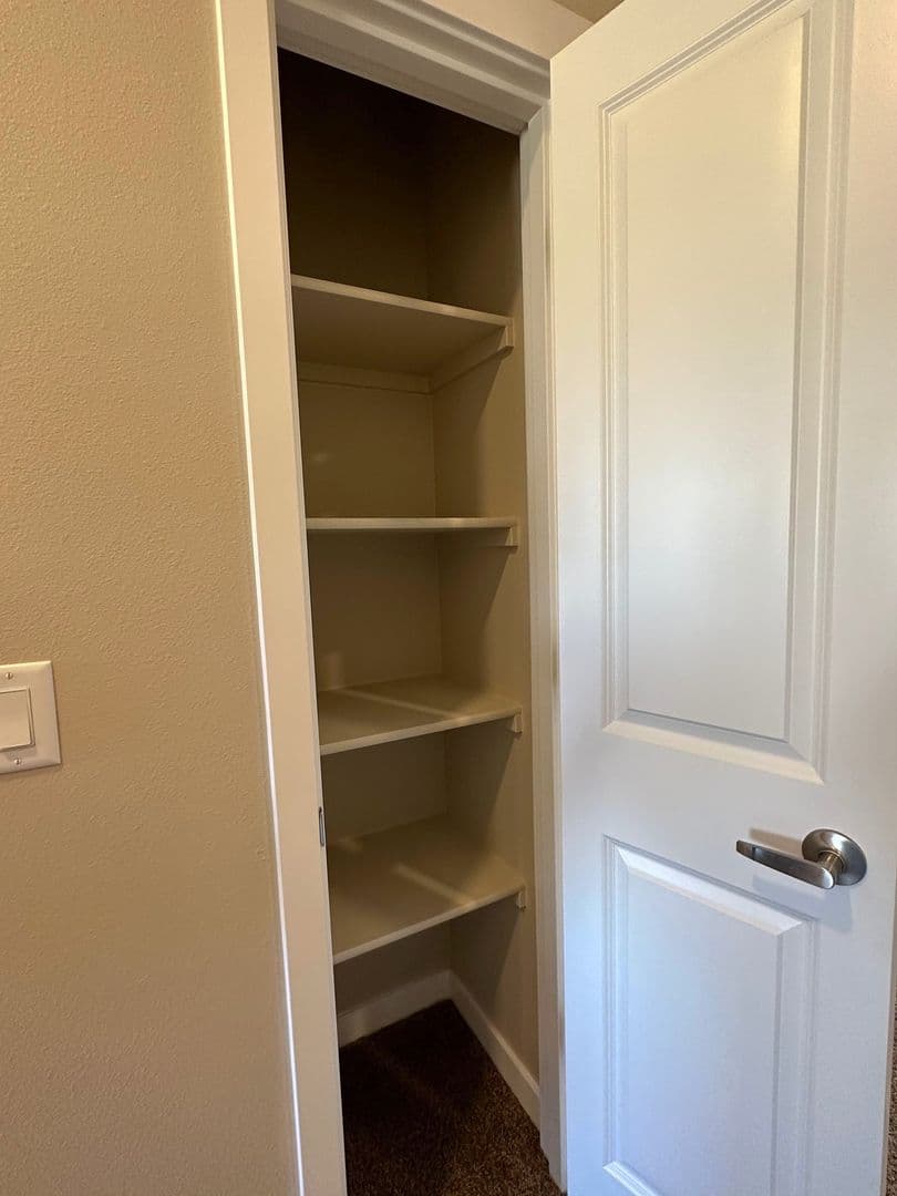 Salem Apartment: 4624 Lancaster Dr NE