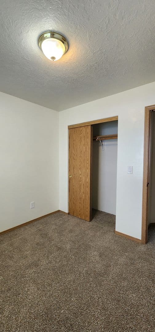 Dallas Apartment: 450 NE A Street