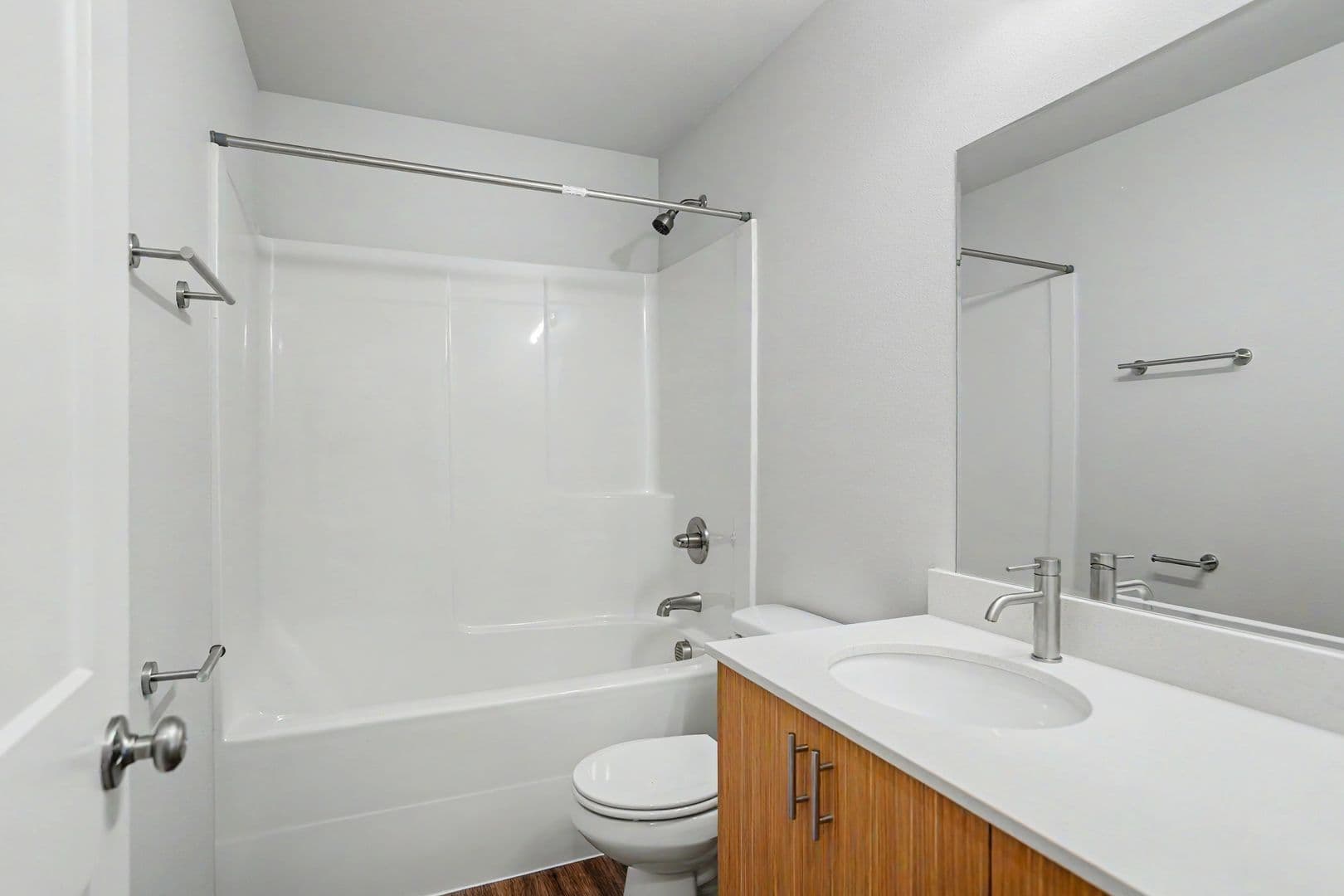 Salem Apartment: 1310 Mildred Lane SE
