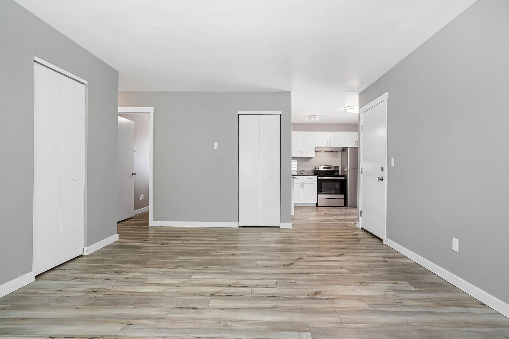 Salem Apartment: 2500 Lancaster Drive NE