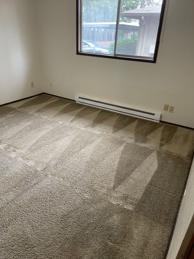 Keizer Apartment: 687 Bever Drive NE