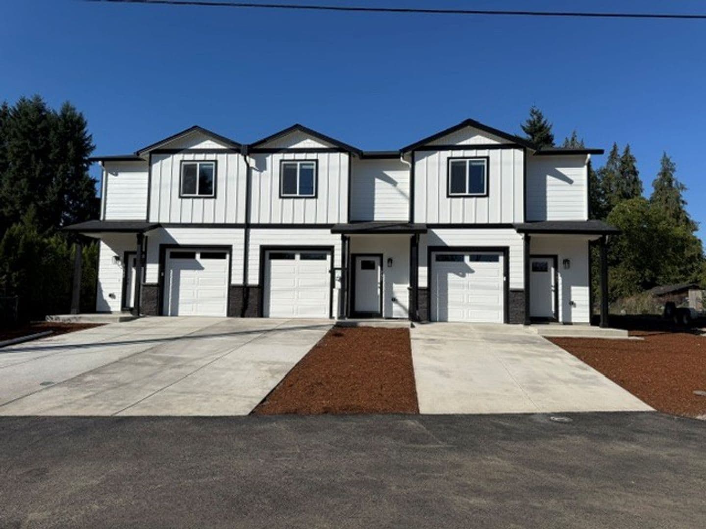 Keizer Apartment: 3983 Pleasant View Drive