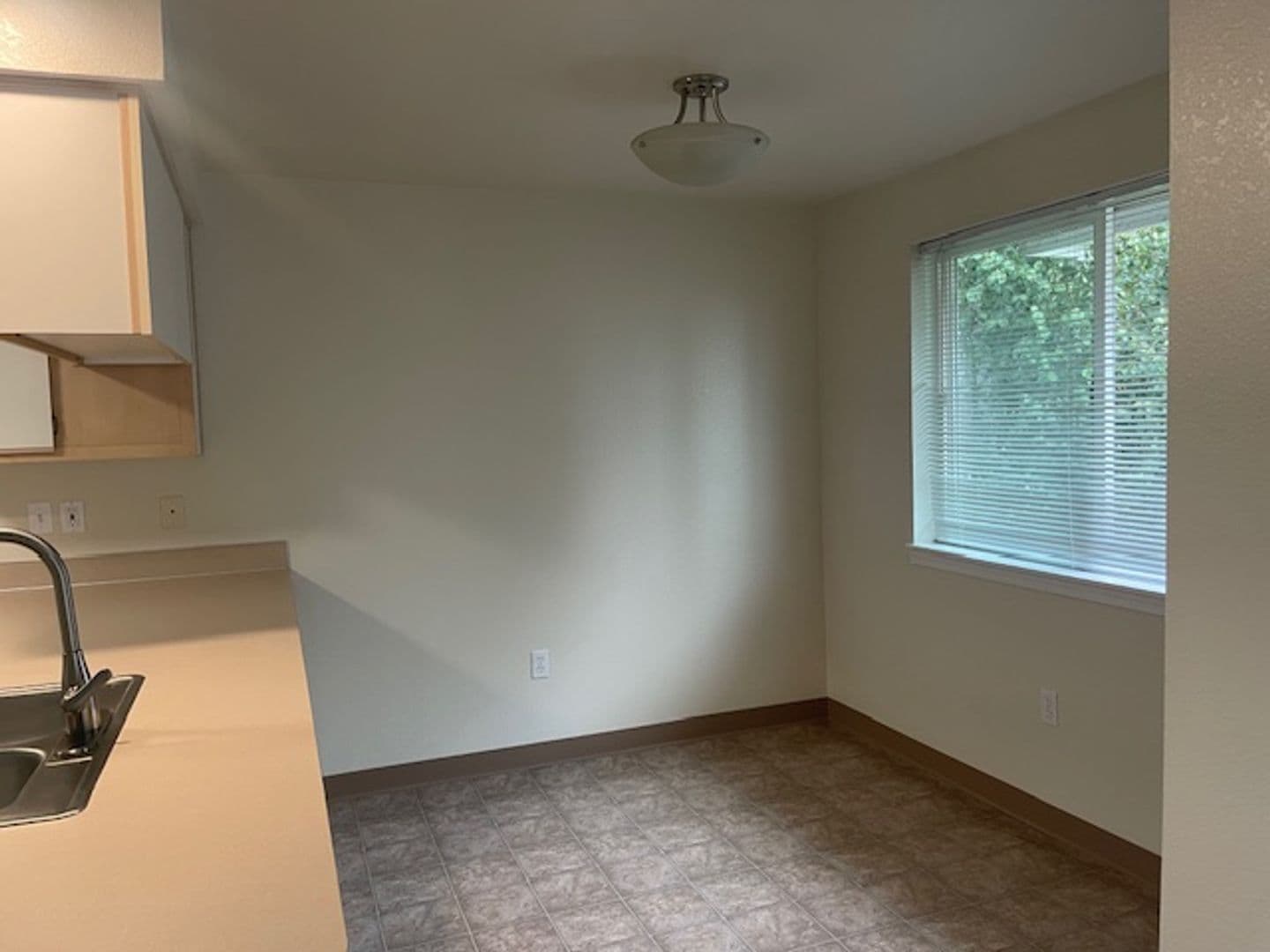 Salem Apartment: 1380 Seattle Slew Drive SE